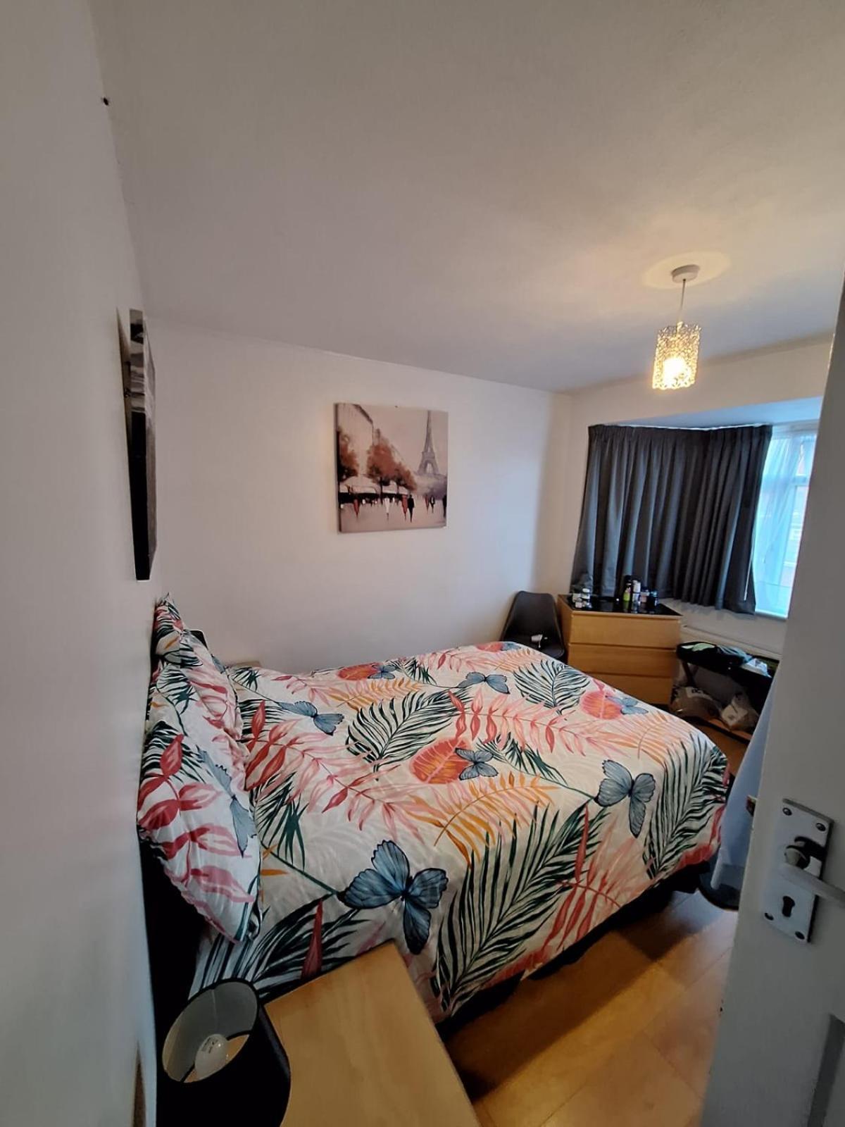 Harrow B & B Bagian luar foto