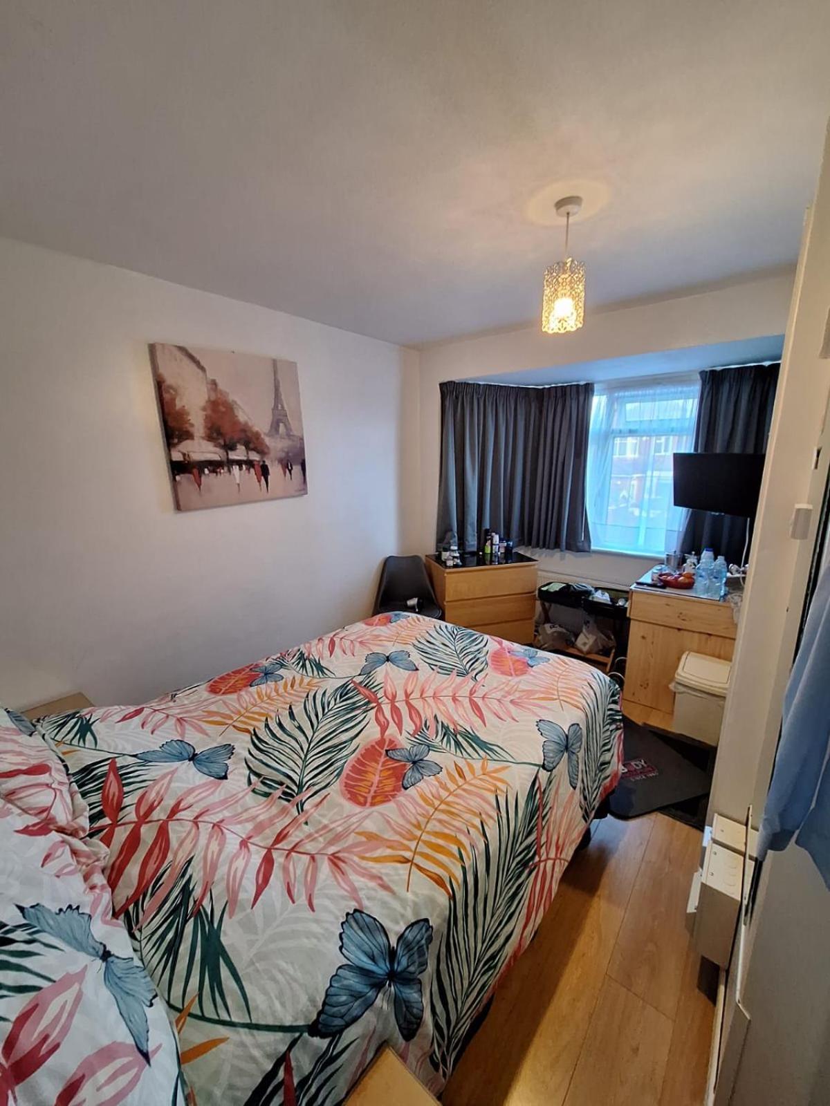 Harrow B & B Bagian luar foto